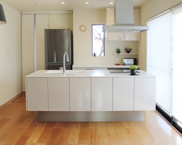 不動産購入時に悩むオープンキッチンの種類とは？