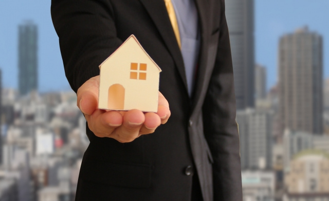 不動産売却後も住み続けられる？リースバックについて解説の画像