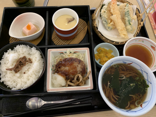 さとう　でランチの画像