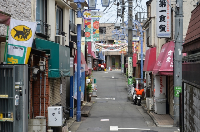 世田谷区と杉並区にまたがる代田橋駅周辺の住みやすさについての画像