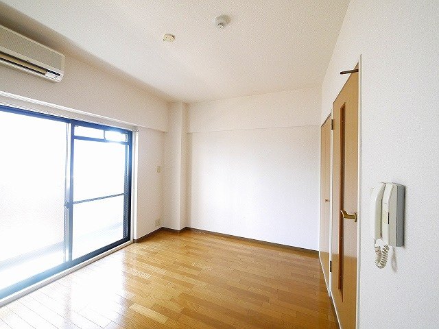 メゾンケイティーエスの室内写真1