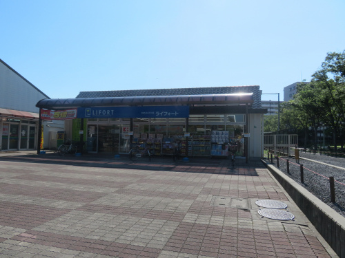 ココカラファインライフォート南港店