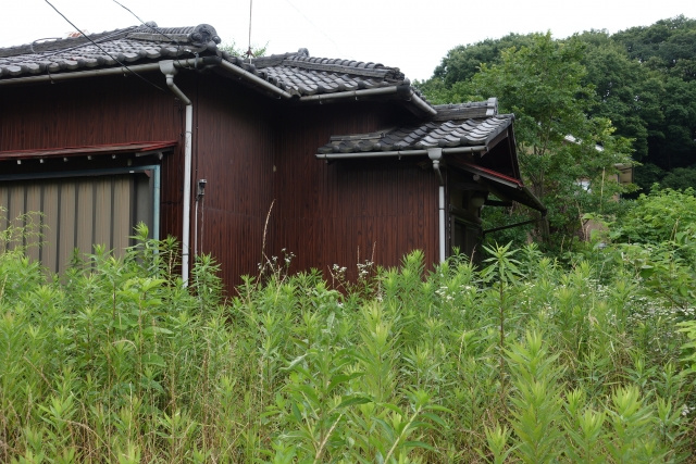 空き家を売りたいときはそのまま？更地？費用についてもご紹介の画像