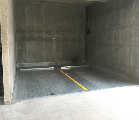 ローヤルシティ田端駐車場