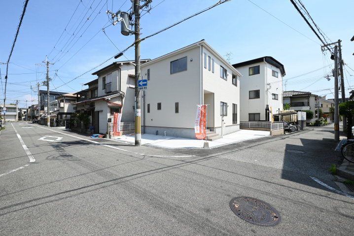 【内覧開始】西宮市里中町1丁目新築戸建｜限定1邸の最新情報です。の画像
