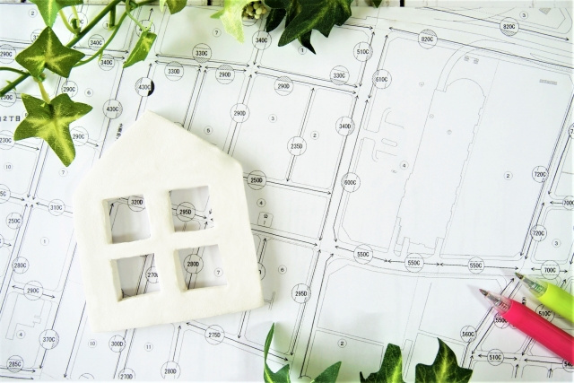 土地の基準地価とは？公示地価とはどこが違う？