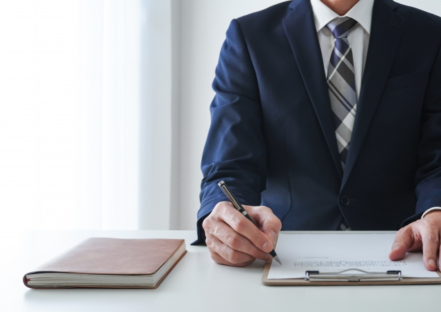 不動産売却時に不動産会社と結ぶ媒介契約の種類や特徴を解説！