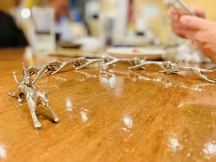 La むめい狼　箸置き