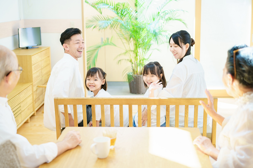 住宅購入時における親の援助の頼み方とは？非課税額や注意点も解説！の画像