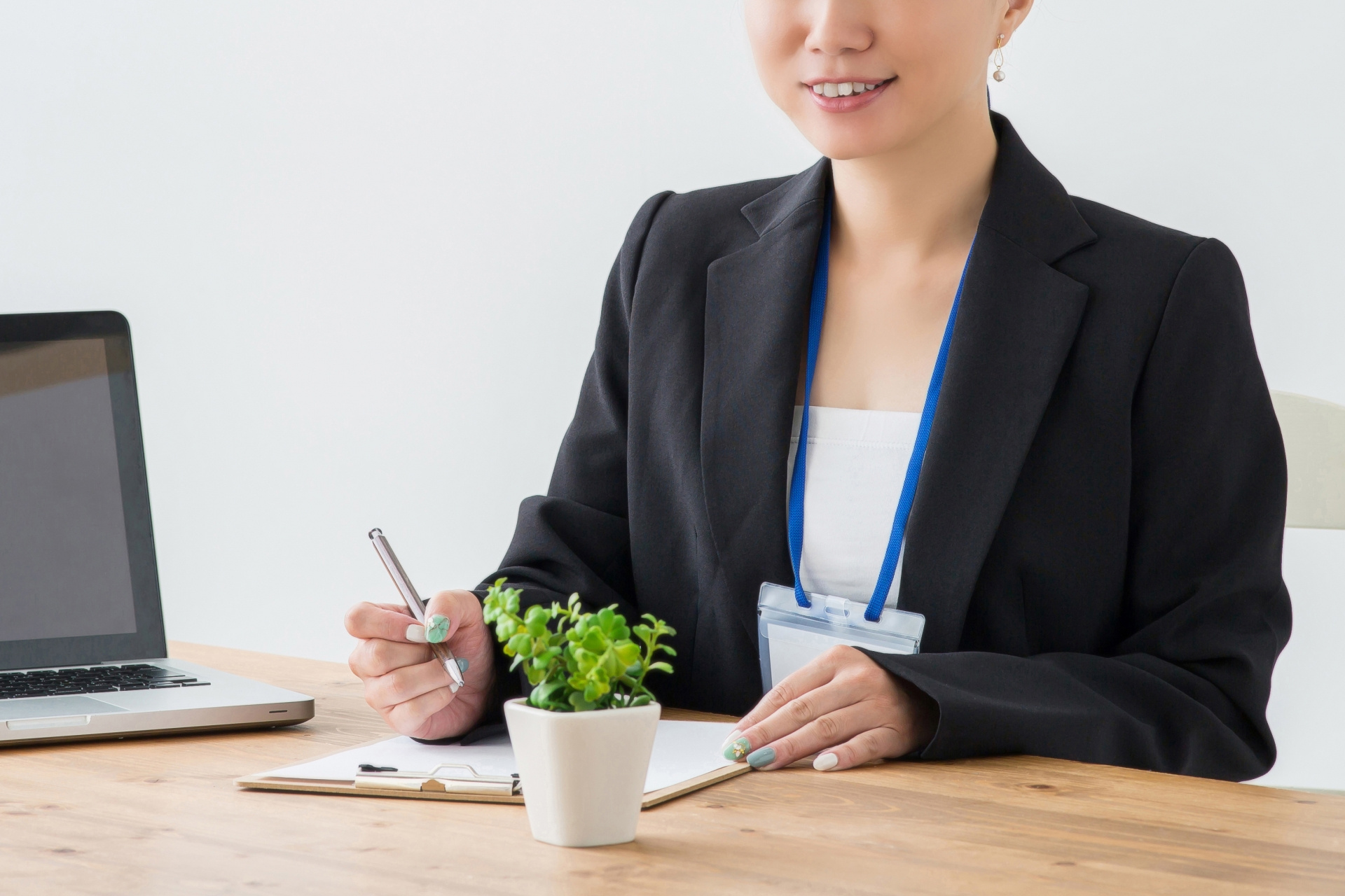 不動産売却は司法書士に依頼すべき？メリットや費用について解説！の画像