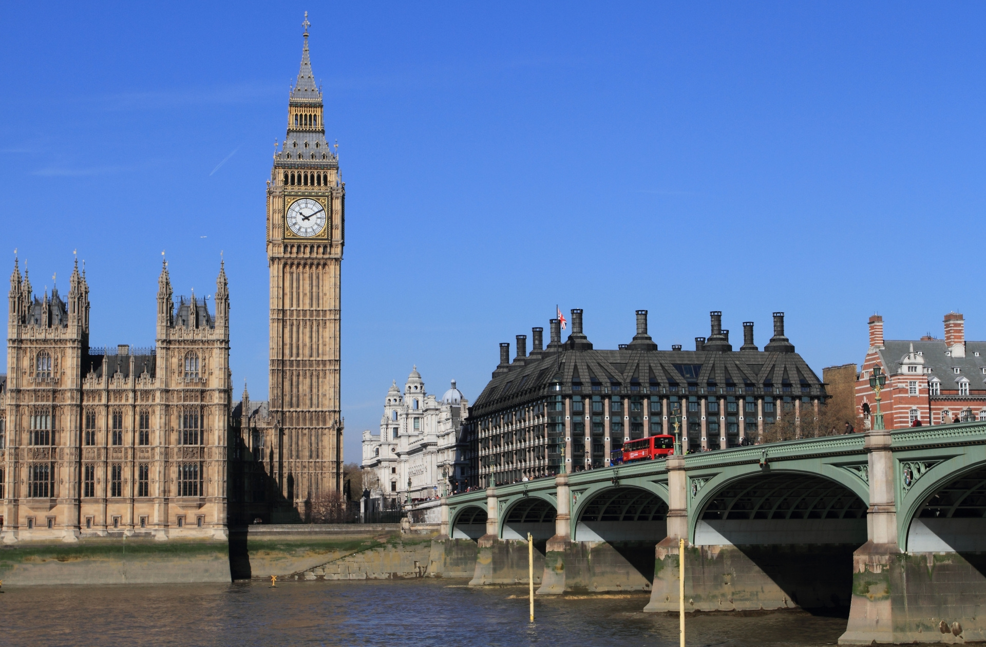 イギリス不動産投資における税金の種類とは？