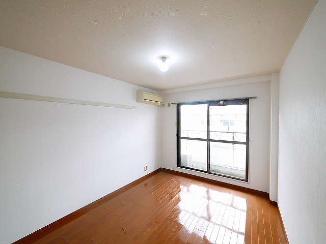 エクセレント河室内写真1