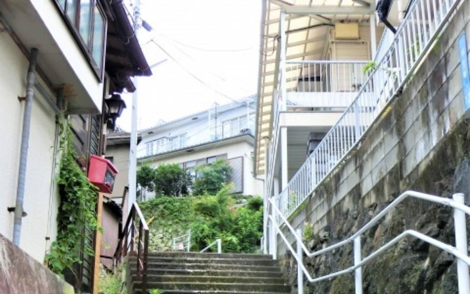 隣地との高低差がある土地が受ける制限「がけ条例」とは
