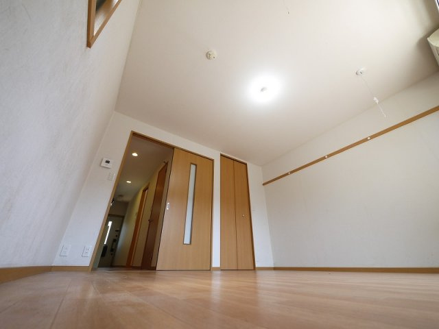 ルンルアン高畑の室内写真1