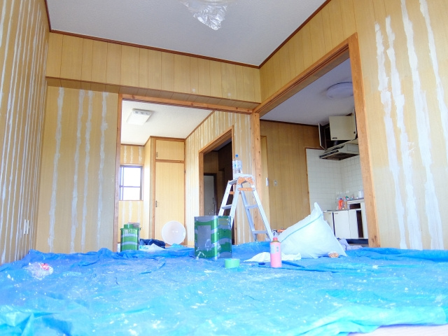 購入した中古住宅にフルリノベーションをおこなうメリットとデメリットとは？