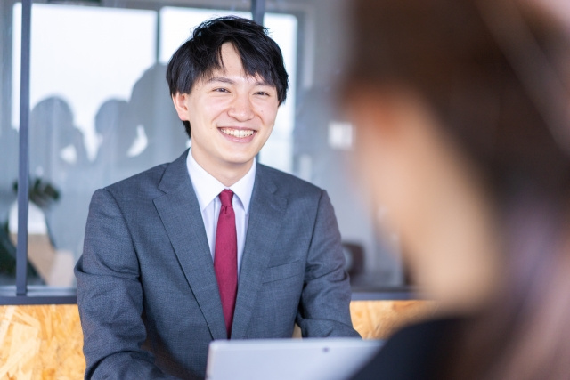 不動産売却の担当者の選び方は？担当者を見極めるポイントについてご紹介の画像