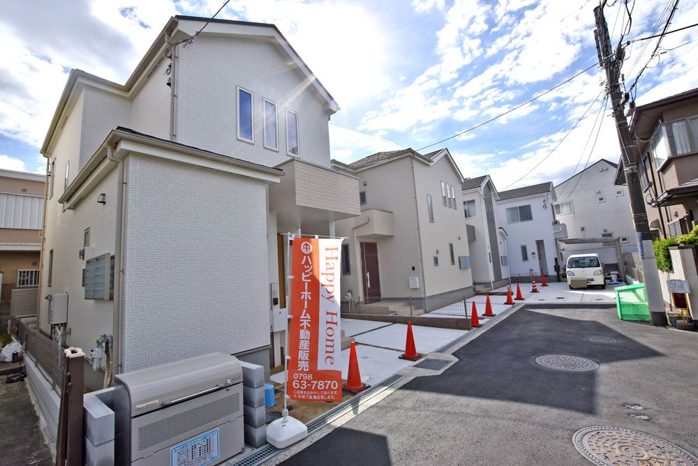 【内覧開始】宝塚市南ひばりガ丘3丁目新築戸建て｜残2邸の最新情報です！の画像