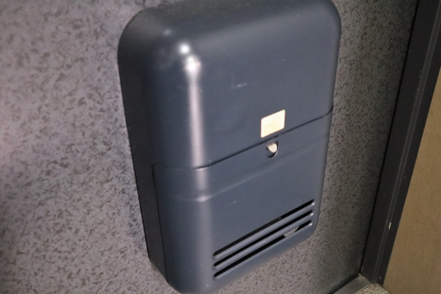 賃貸住宅でドアポストの交換、取り外しをしたい場合は？