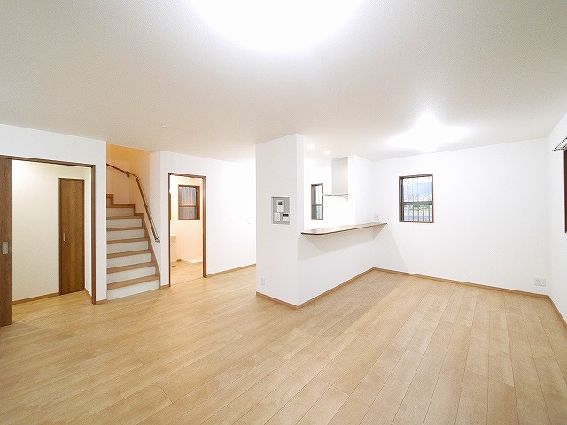 奈良市大森西町一戸建の室内写真1