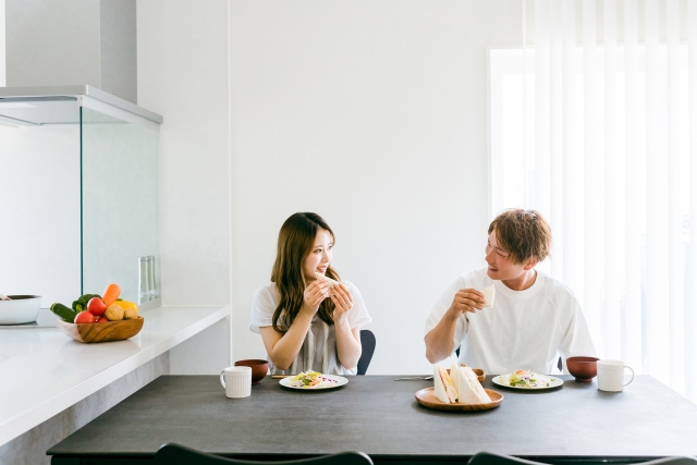 カップルが同棲する場合の家賃の目安はどれくらい 負担割合や抑えるコツ 豊田市の賃貸 スタイルホーム株式会社