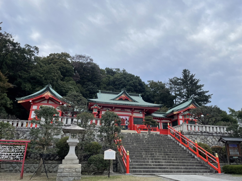 神社へ参拝。の画像