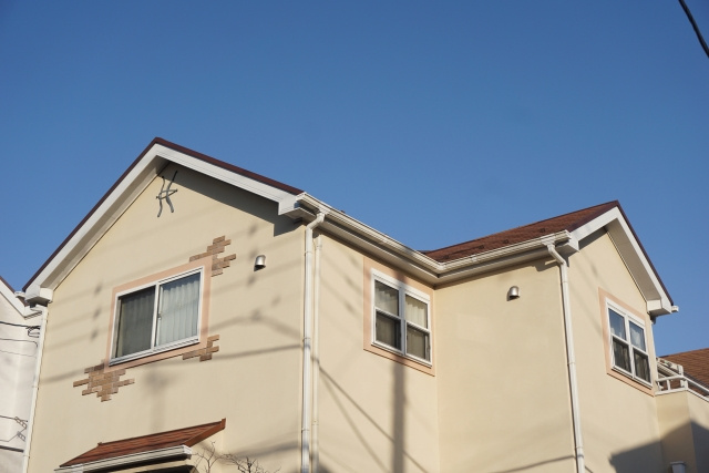築浅一戸建てを売却するのはなぜ？物件をうまく売るためのポイントも解説！