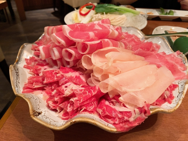 北海道札幌市の「ラムしゃぶと中国火鍋の店 HINABEYA」をご紹介