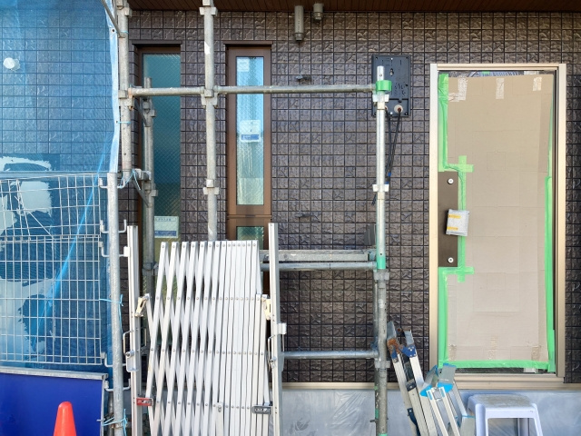 一戸建ての外壁がサイディング材であったときのリフォームが必要な時期は？の画像