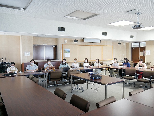 ミーティングの様子1回目