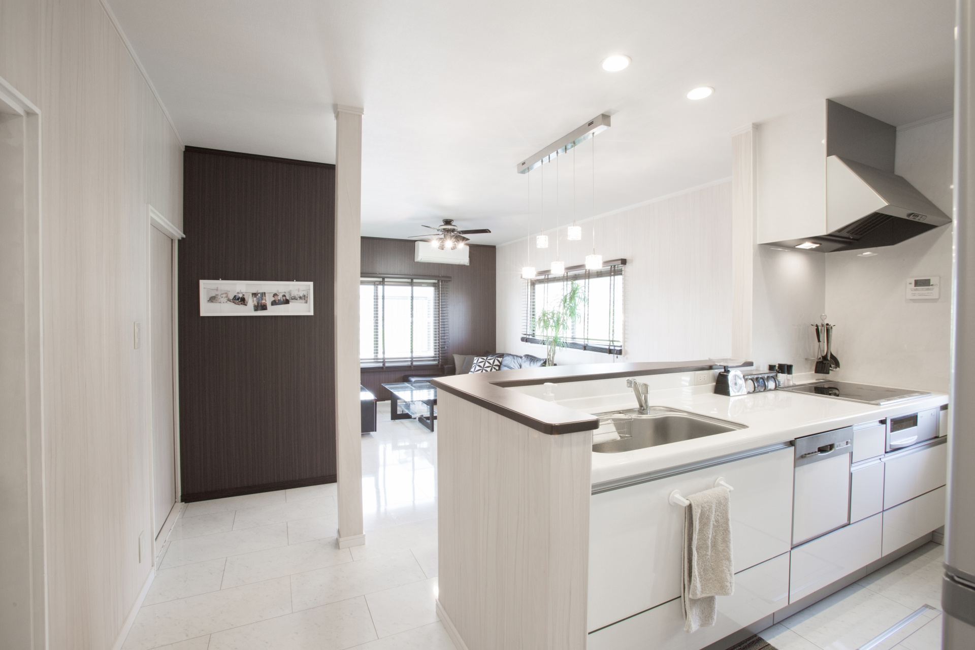 キッチンに使われる人工大理石と人造大理石のメリットとは？