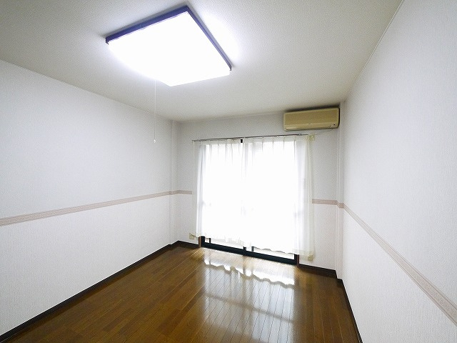 ラ・ベルメイゾンの室内写真1