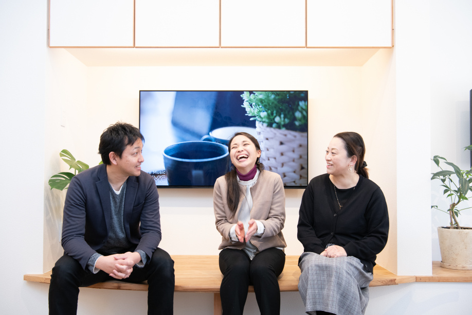 Vol.11軽井沢商事の価値観 ③笑顔・ユーモア ～ 楽しいから 笑う んじゃない、笑う から楽しいのサ ‼ ～ 自分達が 笑う から 見える セカイ や 見える ケシキ が変わるんだ たぶん (笑)の画像