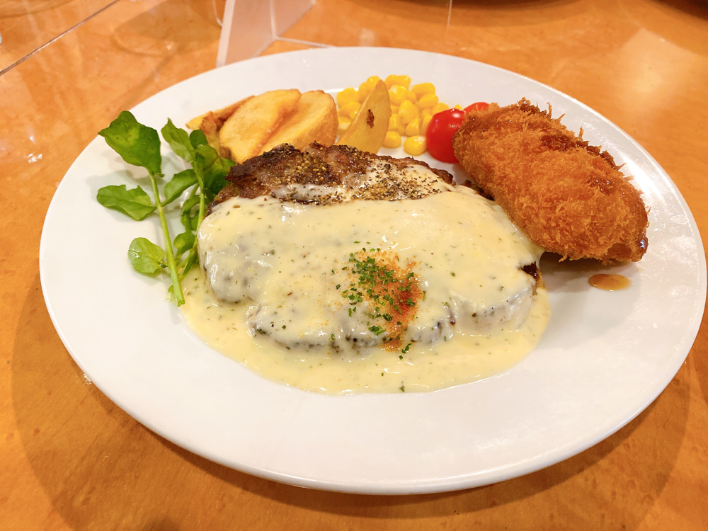町の洋食屋さんの画像