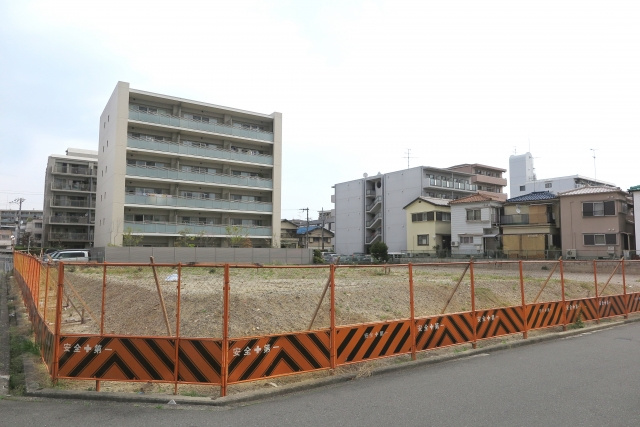 土地信託とはどのような土地活用の種類？メリットや契約を結ぶ流れをご紹介の画像