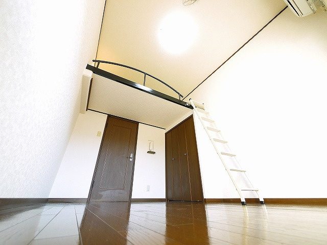 シティパレス生駒谷田町Ｐ７の室内写真1