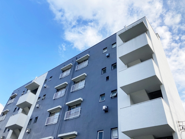 一棟マンション投資におけるメリットやリスクとは？注意点もご紹介の画像