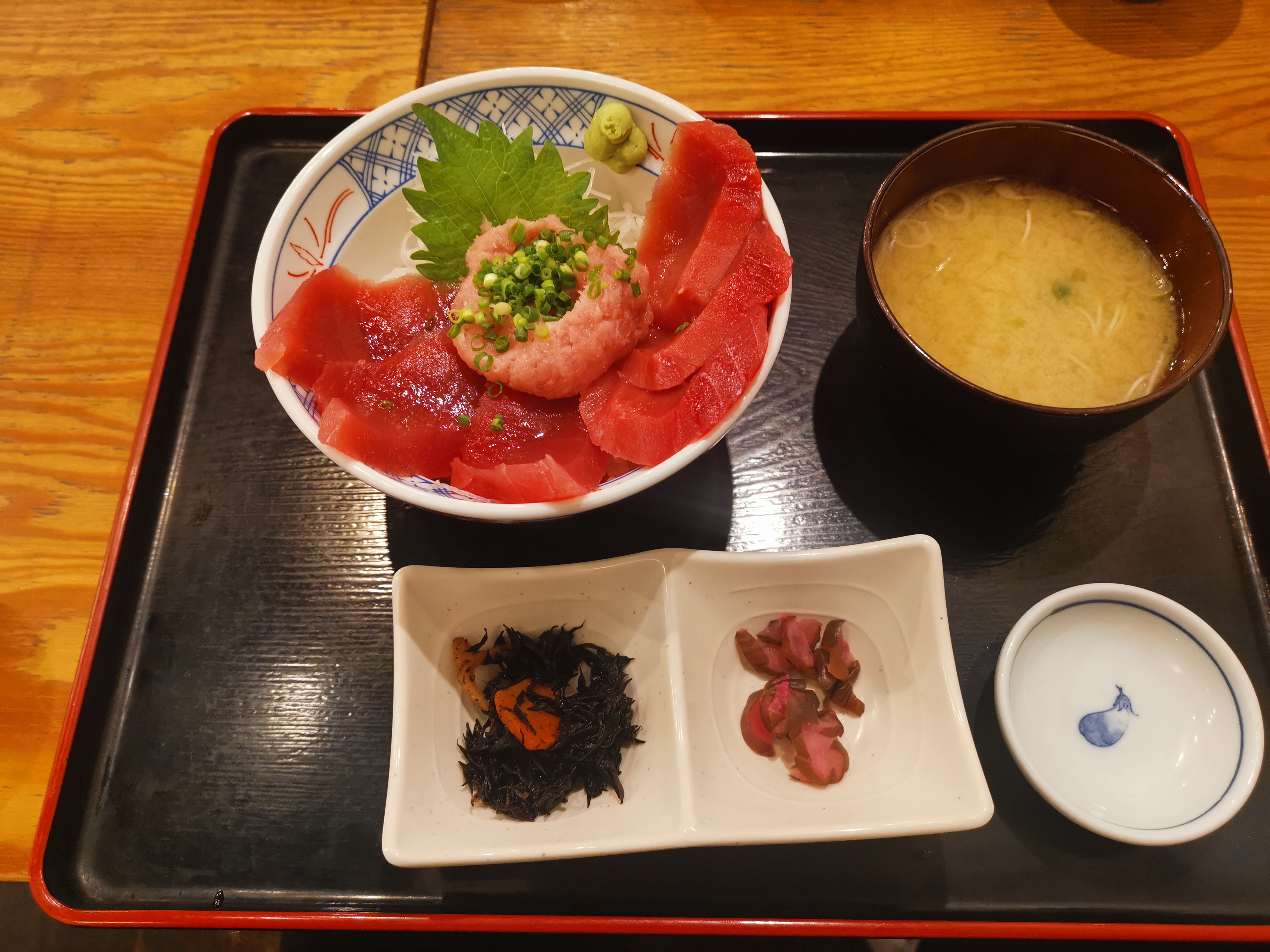 海鮮丼を食べにの画像