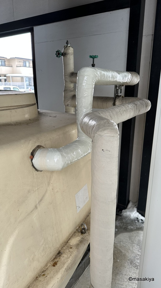 受水槽のどこかで凍結の画像