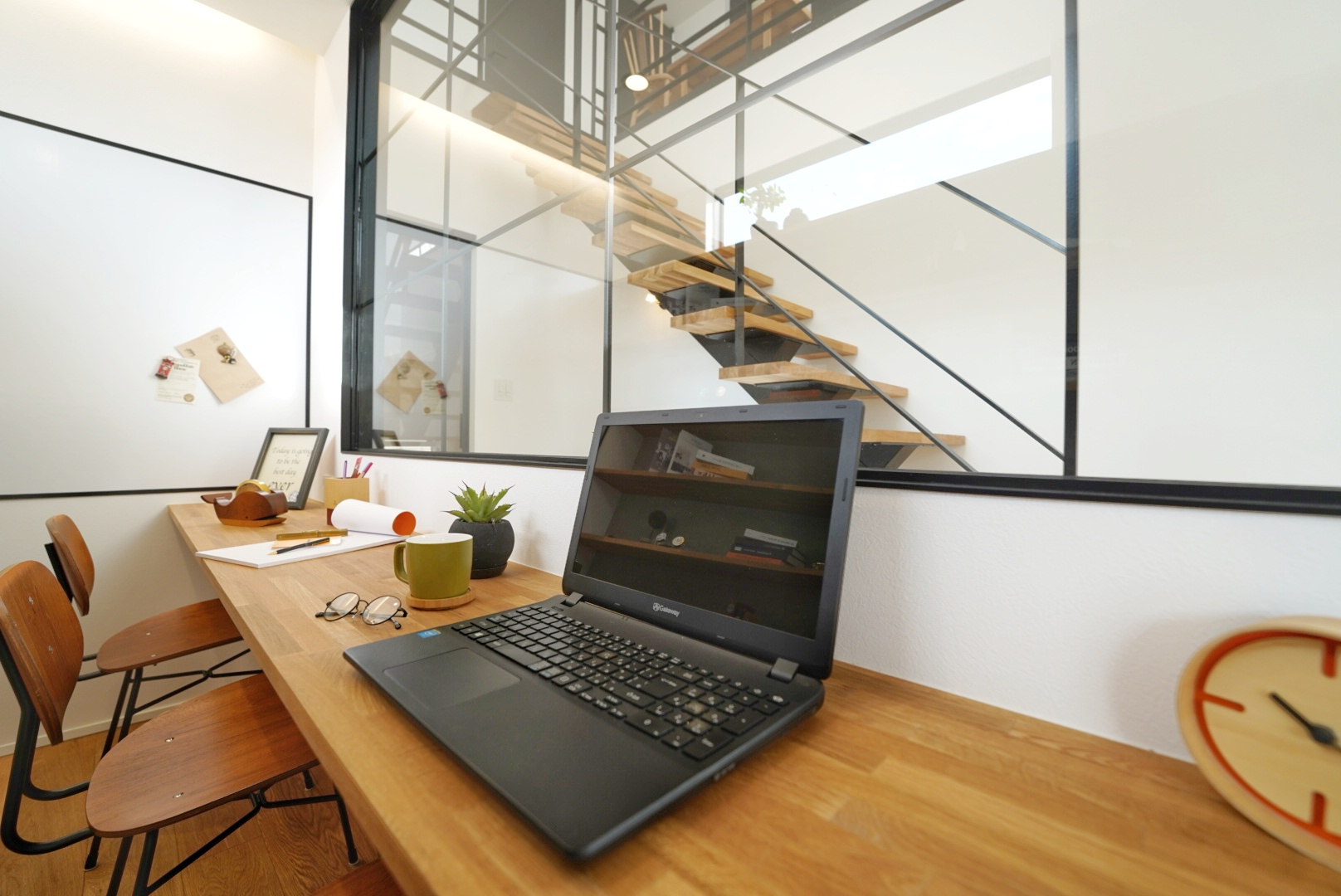 ワークスペース（窓あり）