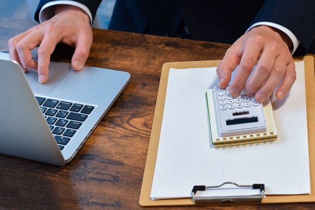 不動産の売却査定相場の調べ方！相場よりも高く売る方法