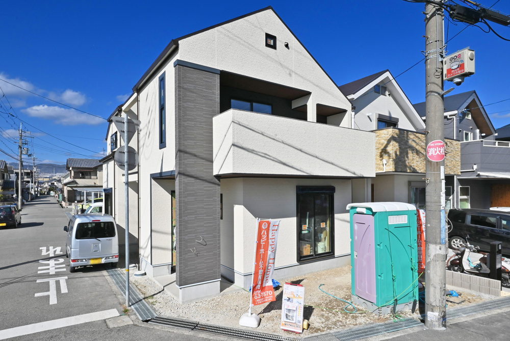 【現場進捗】伊丹市荻野2丁目新築戸建｜ハッピータウン荻野2丁目残1邸の最新情報です。の画像