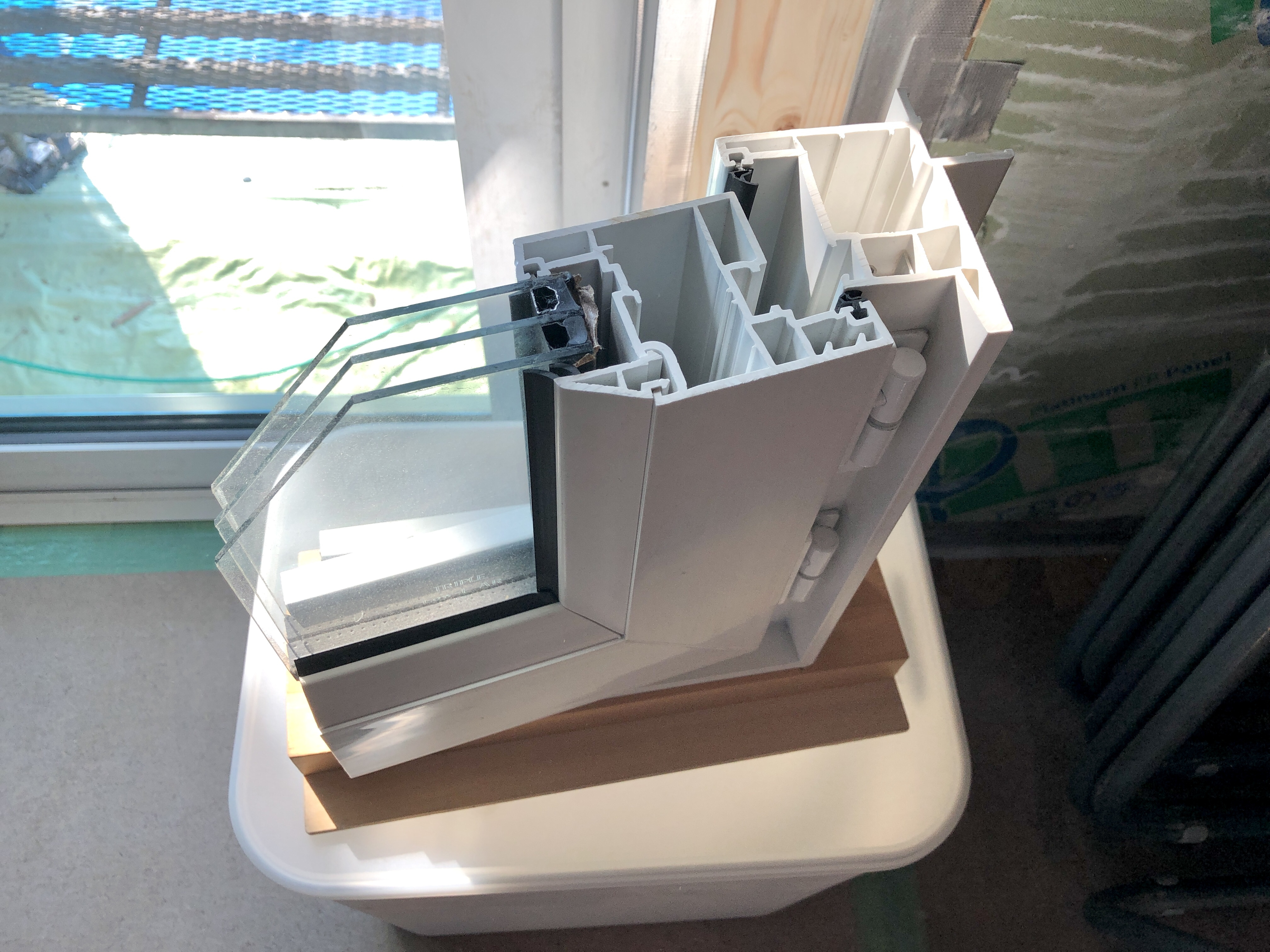 エクセルシャノン　模型