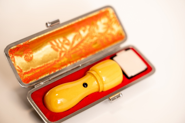 不動産売買契約書の印紙に押すのは「割印」ではなく「消印」の画像