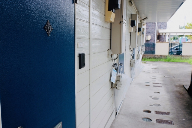 賃貸物件の1階に住むメリット・デメリットと防犯・害虫対策を解説！