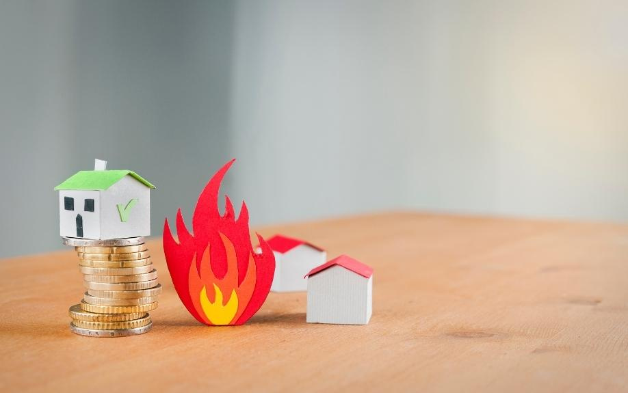 不動産売却時には解約前の火災保険で建物を修繕できる場合がある