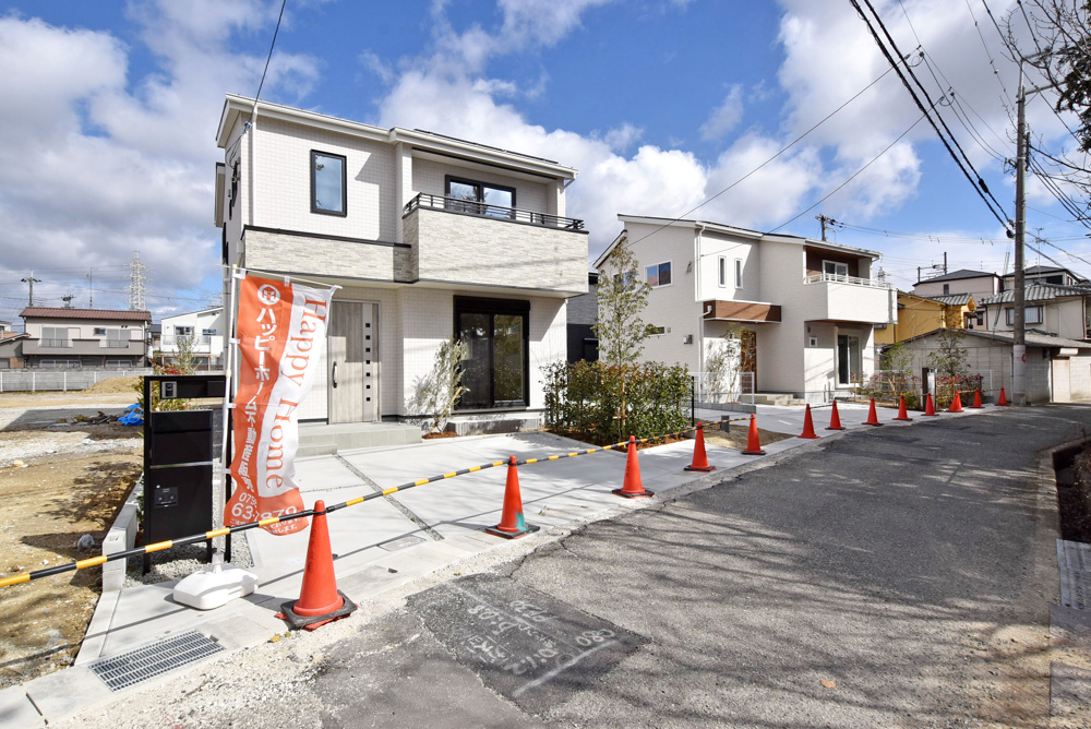【内覧開始】伊丹市寺本2丁目新築戸建｜全3棟の最新情報です。の画像