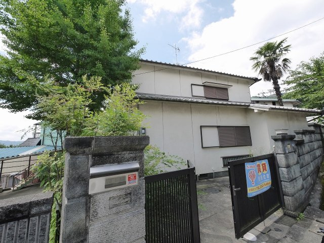元町2丁目貸家の外観写真