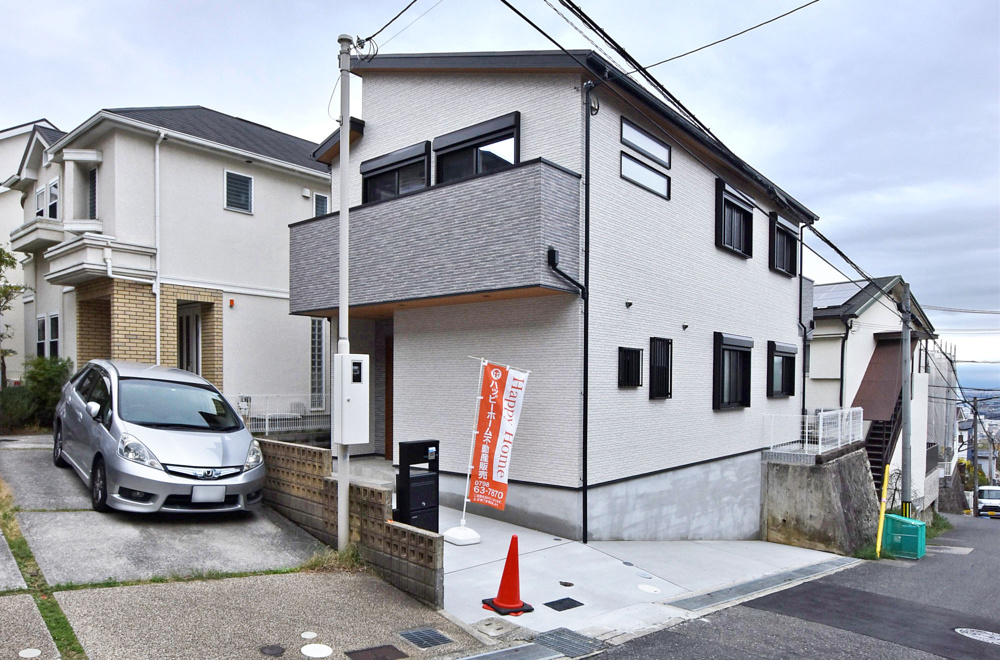 【内覧開始】西宮市苦楽園四番町新築戸建｜限定1邸の最新情報です。の画像
