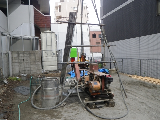 土地売却時に注意したい地中埋設物！調査方法や撤去方法を解説