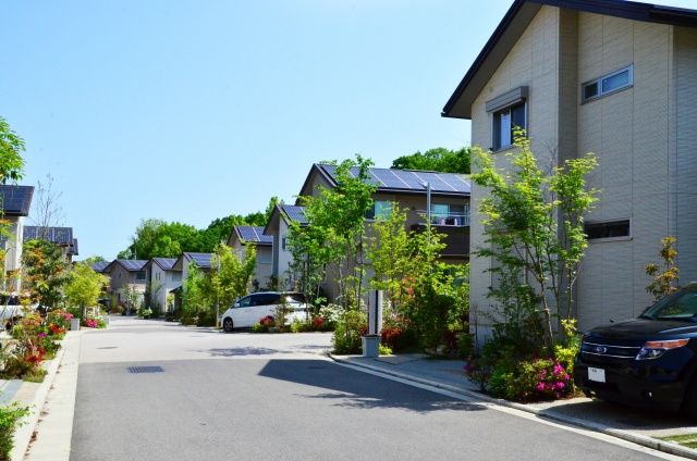 太陽光発電のある家を高く売却するためのコツや方法を解説の画像
